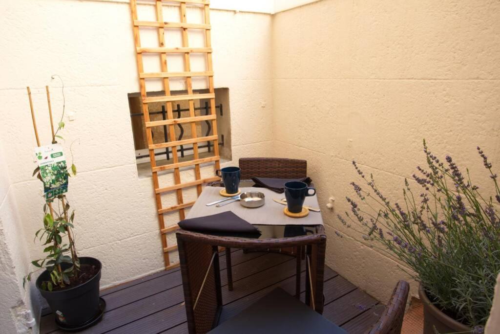 Les Secrets D'Alcove, Nuits Romantiques Avec Spa 普罗旺斯地区艾克斯 外观 照片